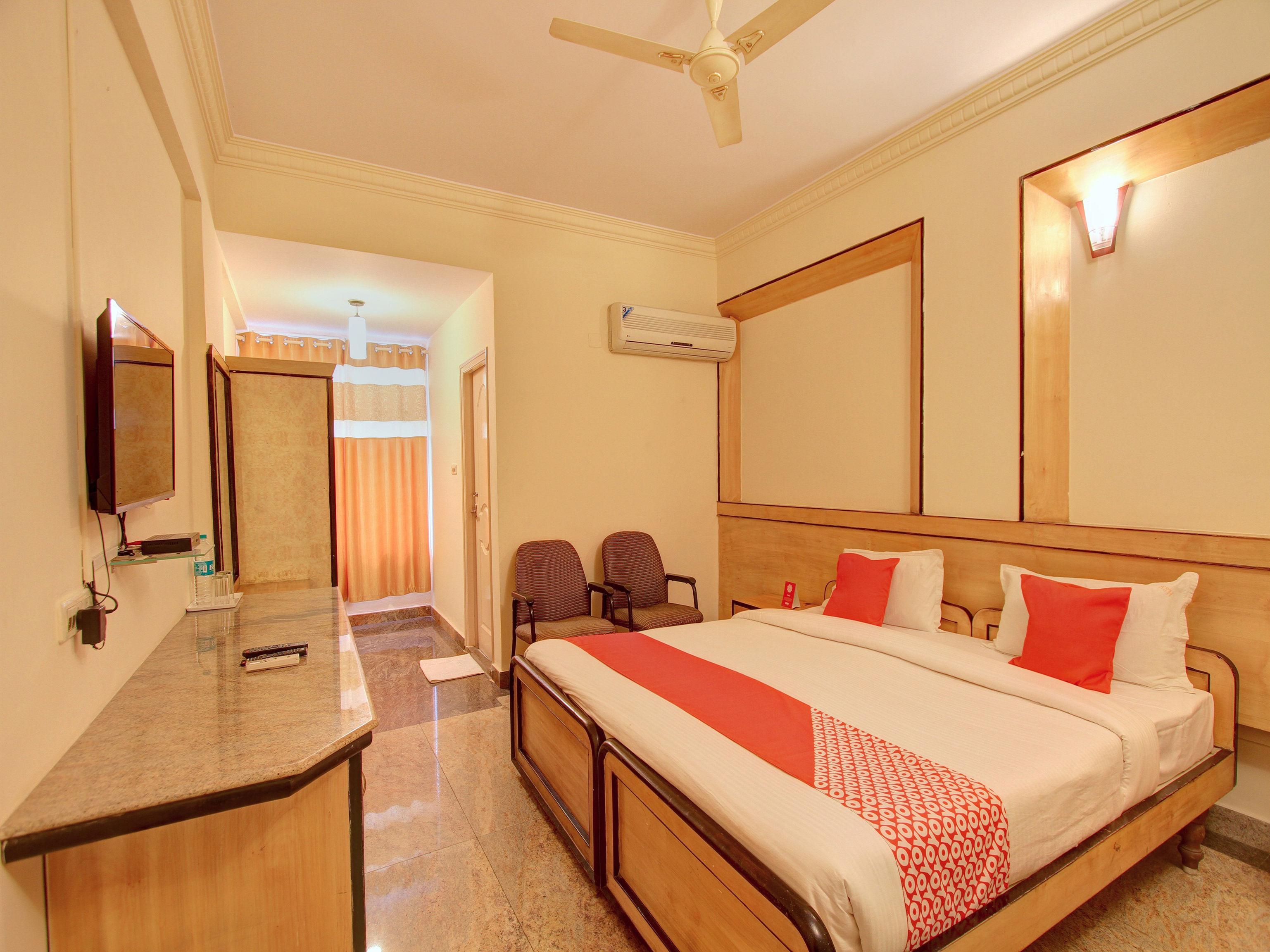 Hotel Oyo 12985 Sabharwal Viceroy Bengalúr Exteriér fotografie